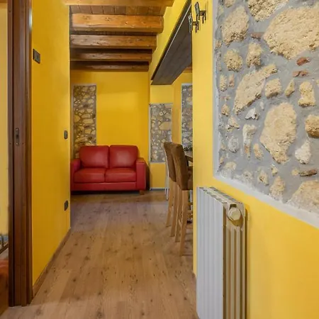 Stylish 2 Bedroom With Balcony شقة فيرونا
