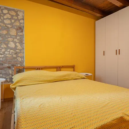 Stylish 2 Bedroom With Balcony شقة *