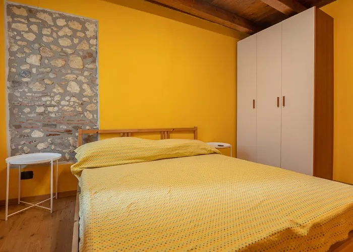 Stylish 2 Bedroom With Balcony Apartmán *