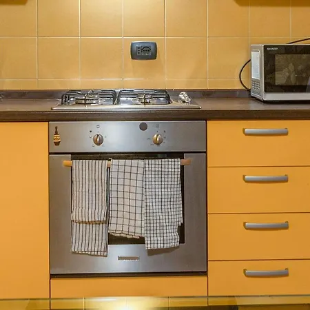 Stylish 2 Bedroom With Balcony ורונה